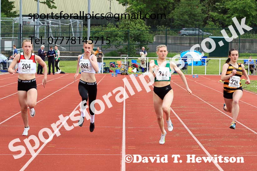 Women and Girls 100 metres, 2022 North Eastern Track and Field Champs., Middlesbrough. David T. Hewitson/Sports for All Pics